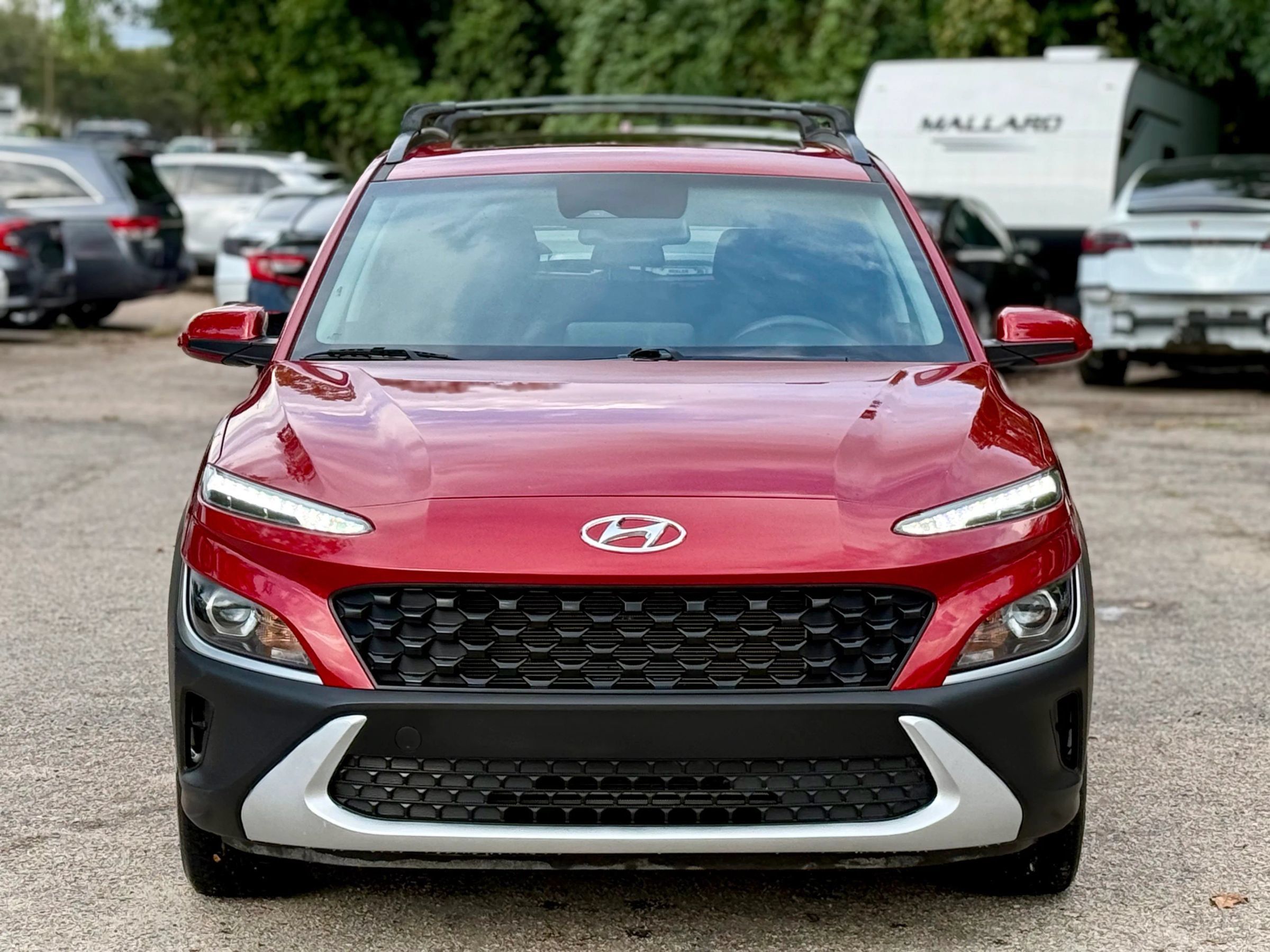 Used 2022 Hyundai Kona SEL w/ Convenience Package FWD image 3