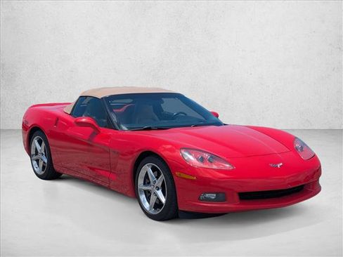Used 2011 Chevrolet Corvette Convertible w/ Preferred Equipment Group RWD image 3