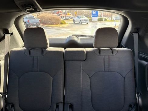 Certified 2025 Honda Pilot Sport image 24