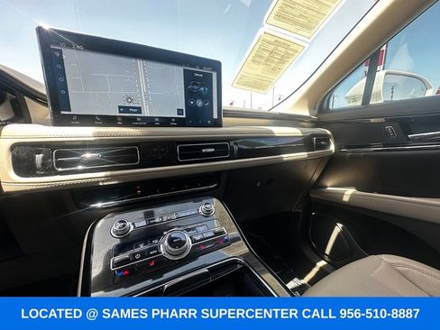 Used 2023 Lincoln Nautilus FWD w/ Premium Package image 13