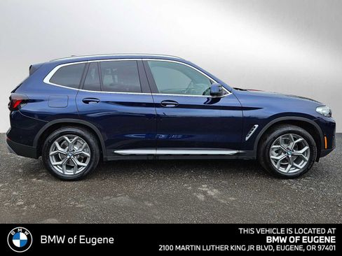 Used 2024 BMW X3 xDrive30i w/ Premium Package AWD/4WD image 2