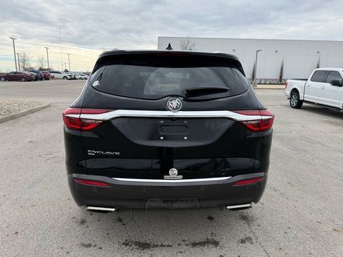 Used 2021 Buick Enclave Essence w/ Sound and Sites Package image 8