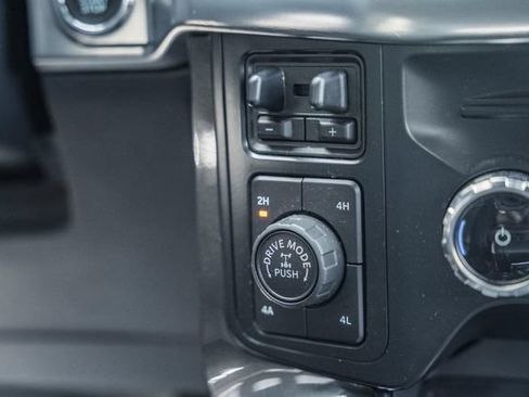Used 2022 Ford F150 Lariat w/ Equipment Group 502A High AWD/4WD image 34