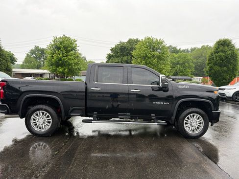Used 2020 Chevrolet Silverado 2500 High Country w/ Z71 Off-Road Package AWD/4WD image 6