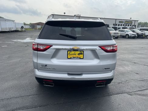 Used 2018 Chevrolet Traverse Premier w/ LPO, 'HIT The Road' Package AWD/4WD image 7