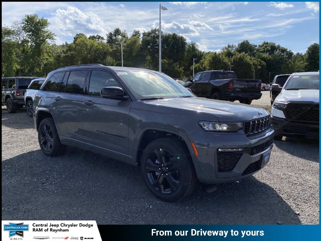 New 2027 Jeep Grand Cherokee Limited AWD/4WD image 1