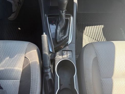 Used 2019 Toyota Corolla LE FWD image 19