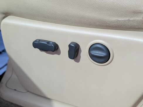 Used 2012 Chevrolet Silverado 1500 LTZ image 31