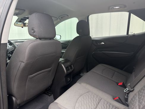 Used 2020 Chevrolet Equinox LT FWD image 14