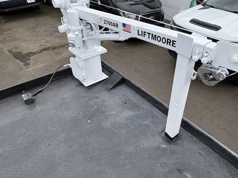 Used 2002 Ford F550 2WD Regular Cab Super Duty image 19