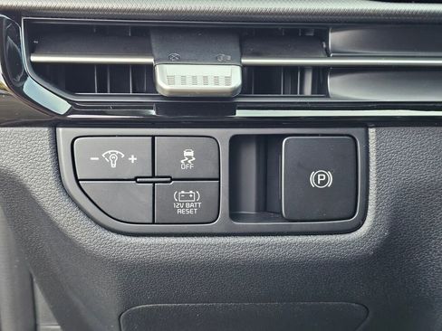 New 2026 Kia Sportage S image 31