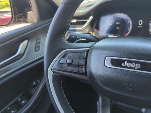 Used 2023 Jeep Grand Cherokee L Limited w/ Trailer Tow Group (B) AWD/4WD image 19