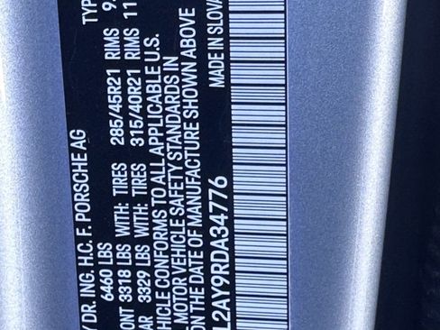 Used 2024 Porsche Cayenne S image 31