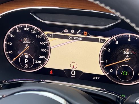 Used 2020 Bentley Continental GT V8 image 25