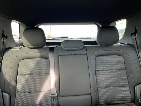 Used 2025 Chevrolet Equinox LT image 37