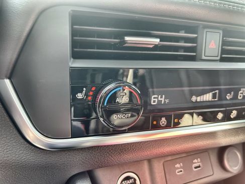 Certified 2023 Nissan Rogue SV w/ SV Premium B Package AWD/4WD image 34