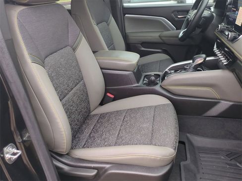 Certified 2024 Chevrolet Colorado ZR2 w/ Technology Package image 27