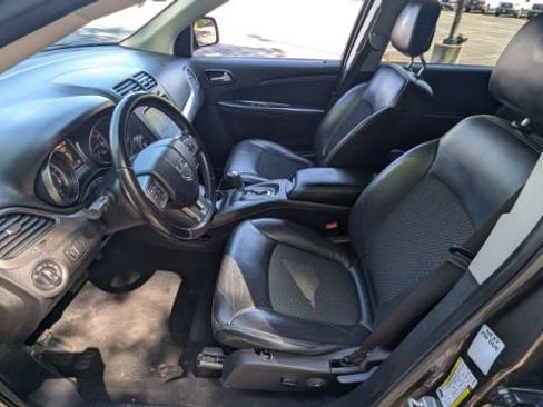 Used 2020 Dodge Journey Crossroad FWD image 18