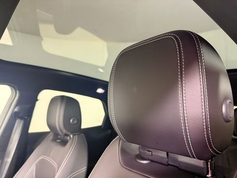 New 2024 Jaguar E-PACE R-Dynamic SE image 7