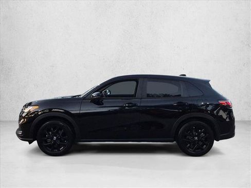 Used 2025 Honda HR-V Sport image 9