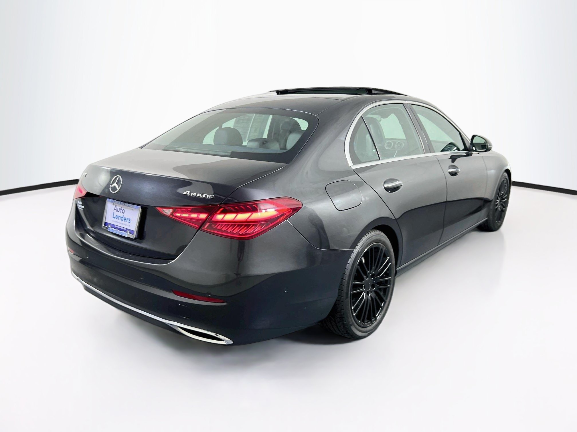 Used 2022 Mercedes-Benz C 300 4MATIC Sedan image 5