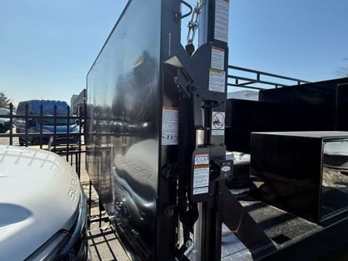 New 2024 Ford F550 XL image 5