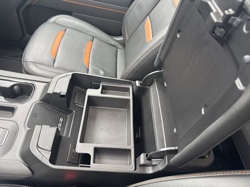 Used 2025 GMC Sierra 2500 AT4 w/ AT4 Premium Plus Package image 32