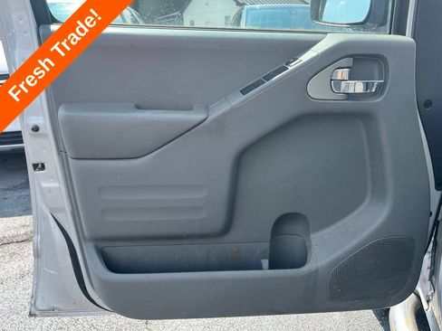 Used 2019 Nissan Frontier SV AWD/4WD image 15