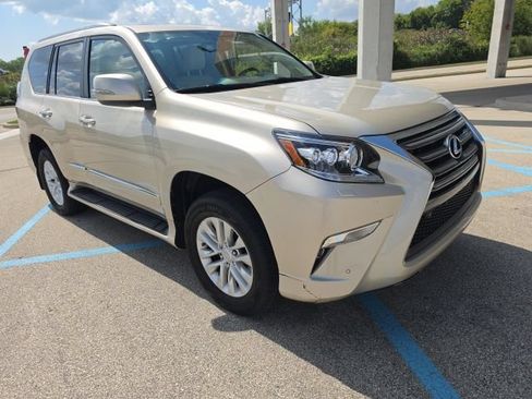 Used 2016 Lexus GX 460 w/ Premium Package AWD/4WD image 2