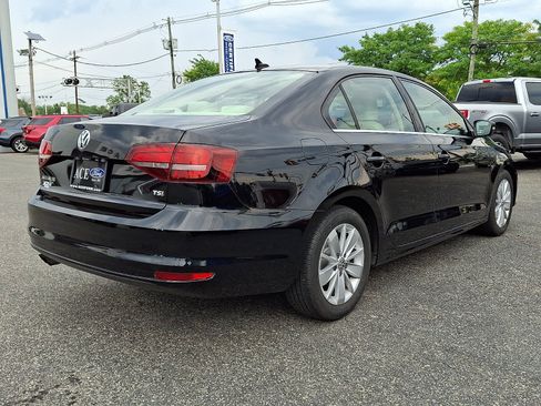 Used 2016 Volkswagen Jetta SE FWD image 6