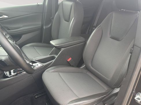 Used 2025 Buick Encore GX Preferred FWD image 17