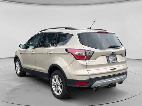 Used 2017 Ford Escape SE w/ SE Leather Comfort Package AWD/4WD image 5