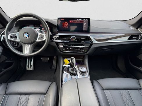 Used 2023 BMW M550i xDrive w/ Executive Package AWD/4WD image 13