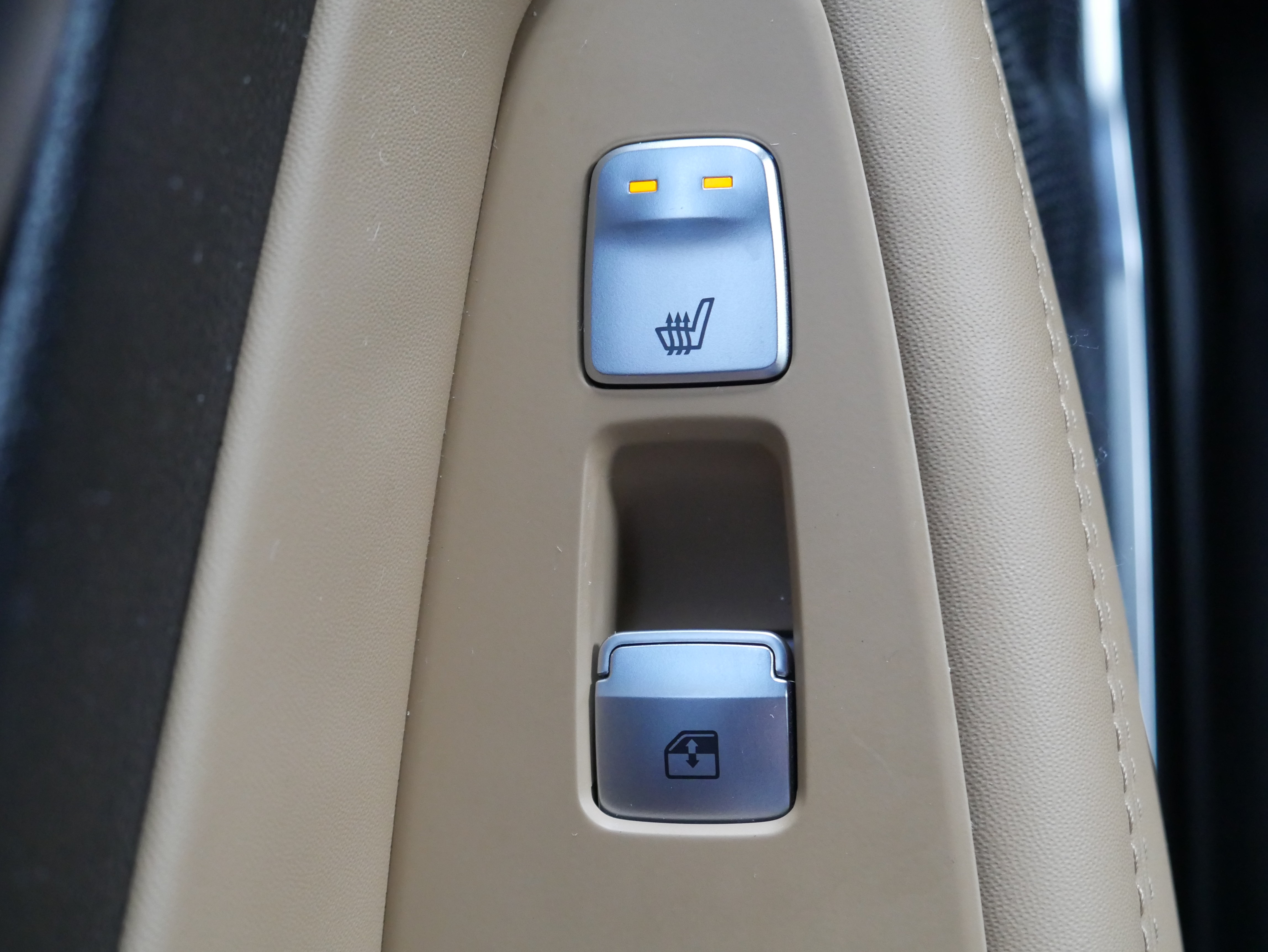 Used 2023 Hyundai Santa Fe Calligraphy AWD/4WD image 15