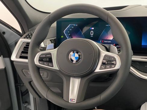 New 2026 BMW X6 xDrive40i image 16