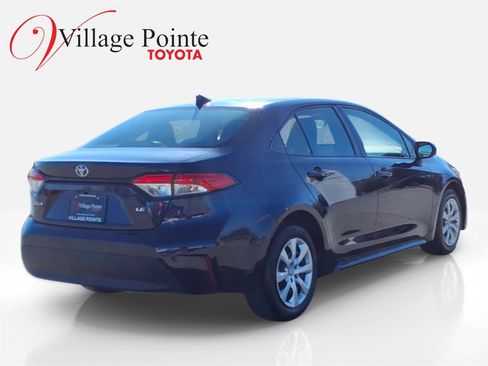 Used 2024 Toyota Corolla LE image 6
