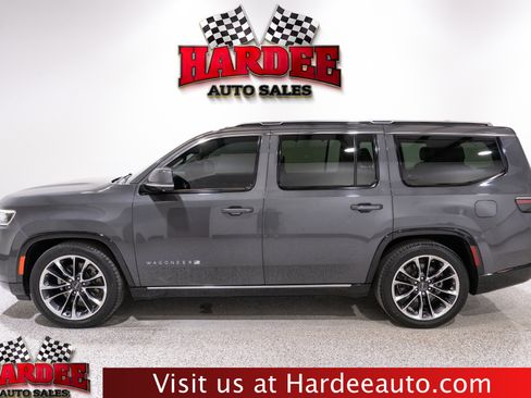 Used 2022 Jeep Wagoneer Series III w/ Premium Group I AWD/4WD image 1