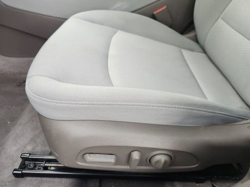 Used 2023 Chevrolet Malibu LT FWD image 18