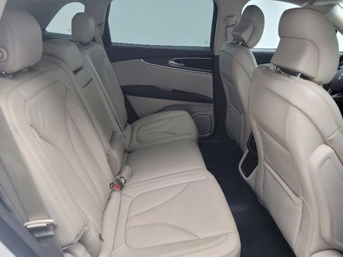 Used 2016 Lincoln MKX Reserve w/ Climate Package image 19