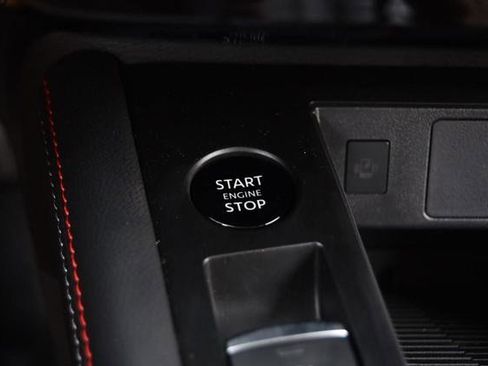 New 2025 Nissan Kicks SR image 21