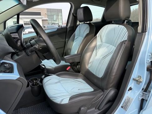 Used 2015 Chevrolet Spark LT image 7