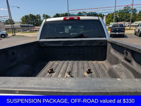 Used 2017 GMC Sierra 2500 SLT w/ Duramax Plus Package AWD/4WD image 10