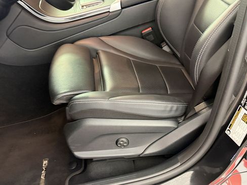 Used 2022 Mercedes-Benz GLC 300 4MATIC image 15