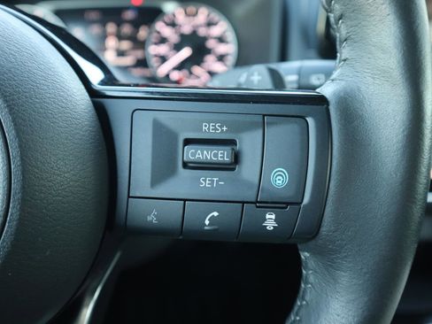 Used 2023 Nissan Rogue SL w/ SL Premium Package image 26