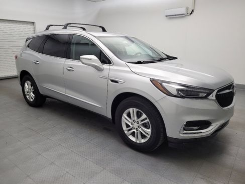 Used 2019 Buick Enclave Essence image 11