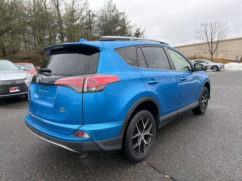 Used 2018 Toyota RAV4 SE w/ Power Extra Value Package image 5