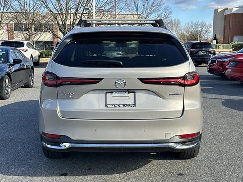 Used 2024 MAZDA CX-90 Plug-In Hybrid w/ Premium Pkg image 5