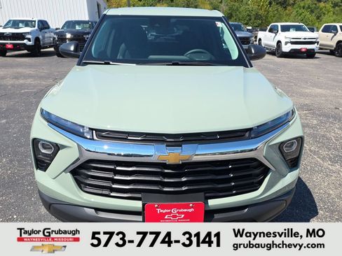 New 2026 Chevrolet TrailBlazer LS w/ LS Convenience Package FWD image 3
