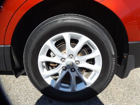 Used 2018 Chevrolet Equinox LT image 23