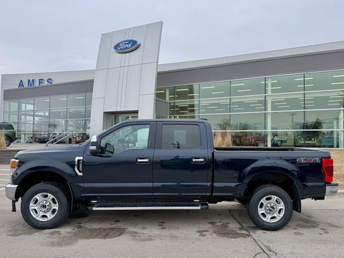 Used 2021 Ford F250 XLT w/ XLT Premium Package image 3